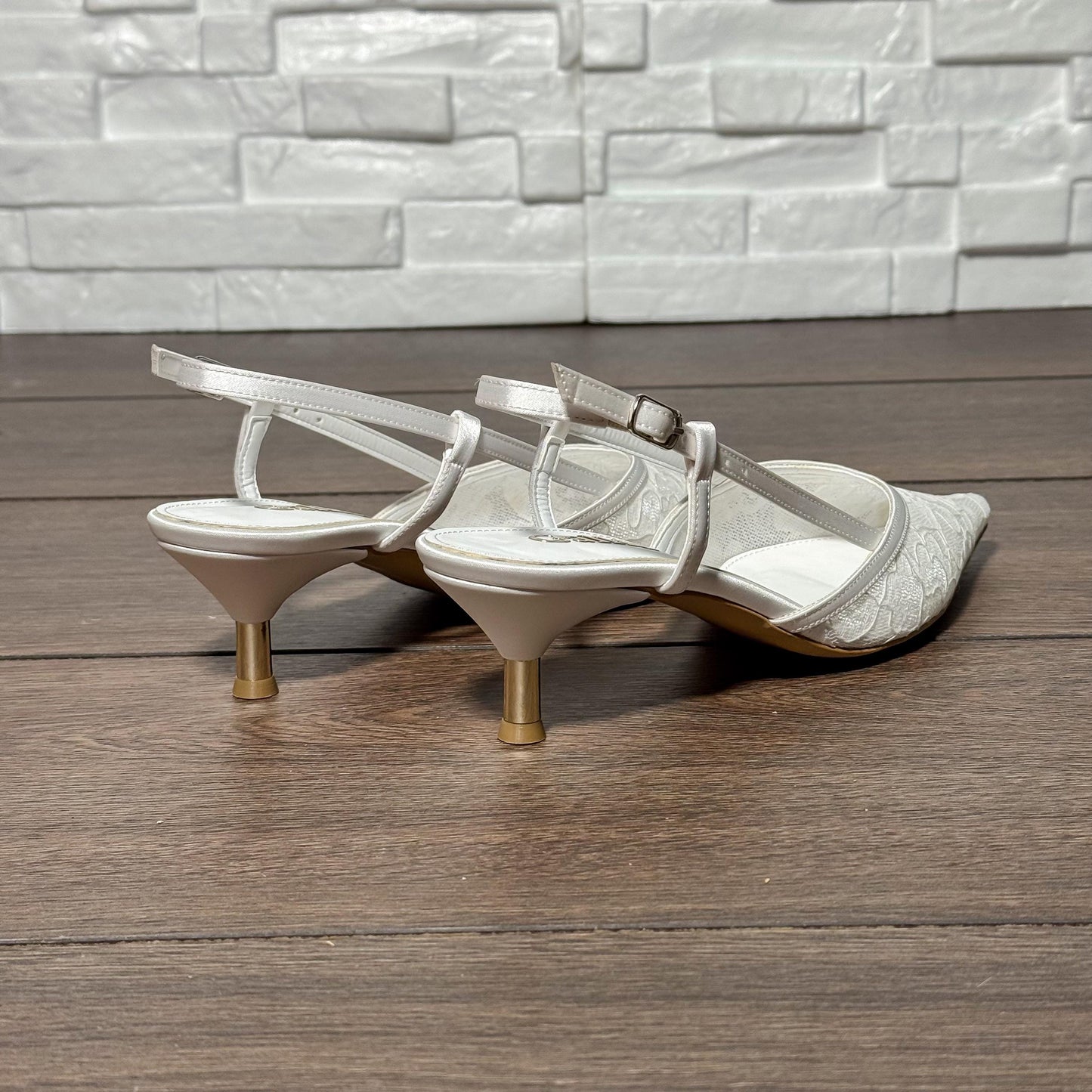 Pearl Lace Bridal Shoes, Embroidered Slingback Wedding Shoes, Short Glossy Kitten Heels